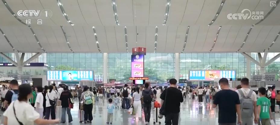 出行提示_2025国庆中秋假期交通出行情况_自驾出行预测数据