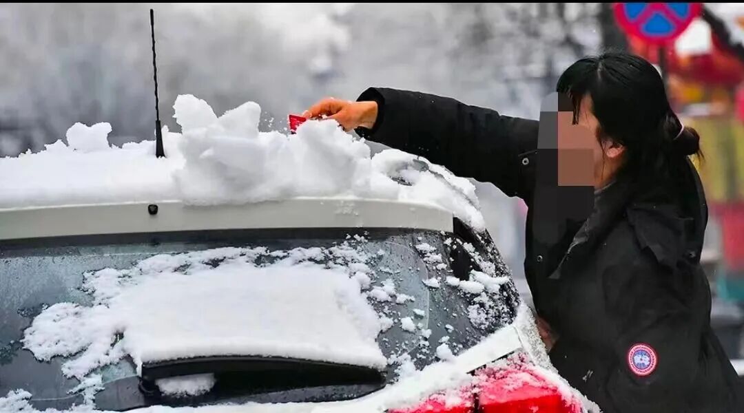 驾车出行前的准备_出行提示_驾驶雪地车辆的安全技巧