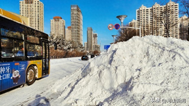 河北高速交警降雪天气出行安全_河北高速交警雪天路况信息_出行提示
