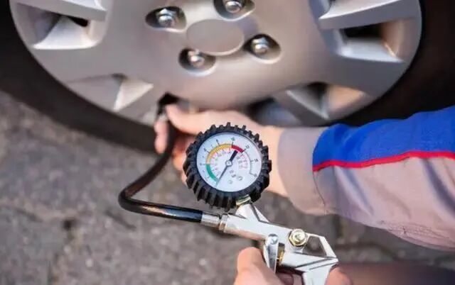 做好出行准备冰冻天气_出行提示_冰冻天气行车安全提示