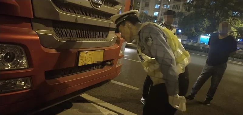 天津货车限行交通违法 夜间集中治理行动 涉牌涉酒驾驶查处_禁行
