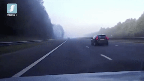 高速公路团雾安全驾驶_团雾天气应急处理_出行提示