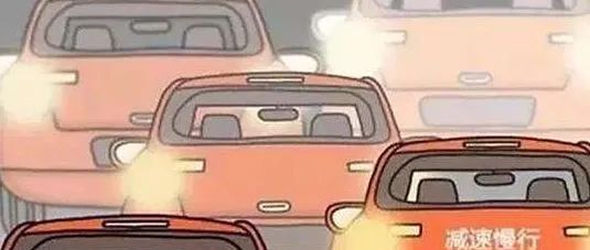 雪天行车安全注意事项_绕车检查车胎_出行提示