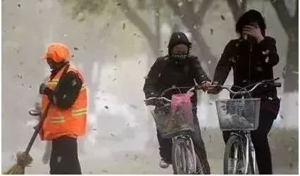 河南雨雪天气_出行提示_雨雪天气行车安全指南