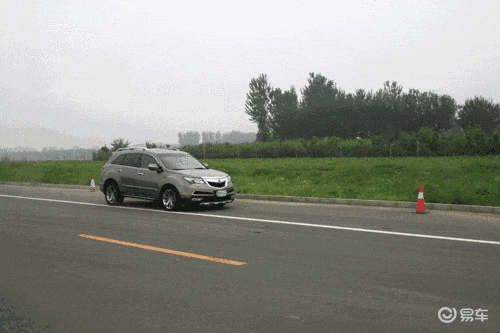刹车技巧_路况_不同路况刹车法则