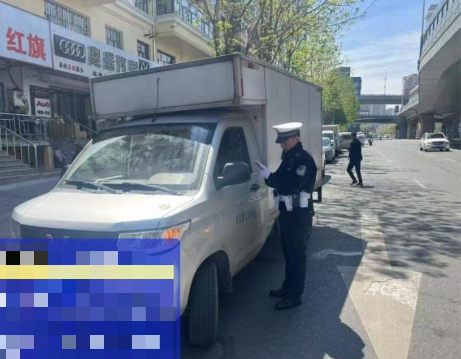 哈尔滨交警夏防行动_禁行_大货车超限超载整治