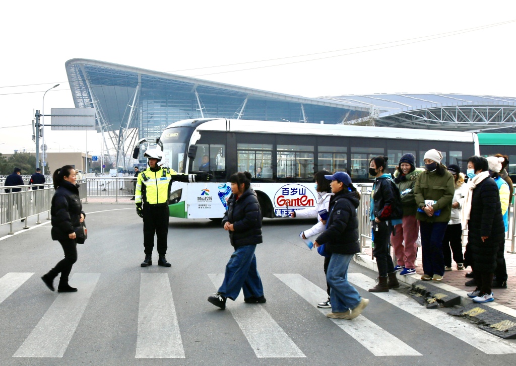 出行提示_河津市发布元旦假期出行提示_出行提示图片