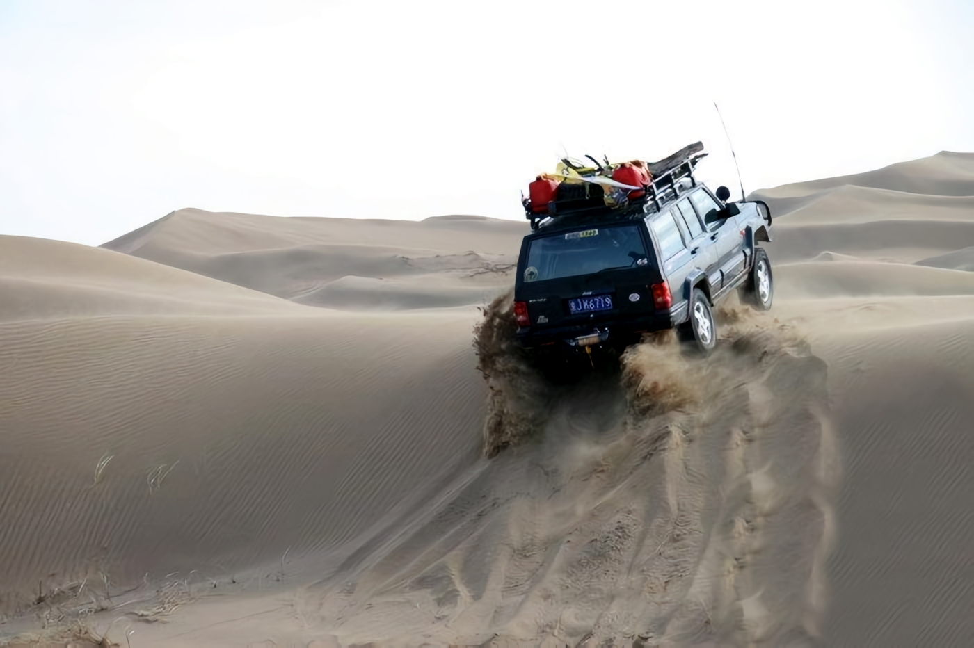 越野驾驶技巧_路况_低速通过碎石路